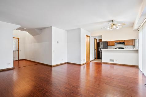 1404 West Sapphire Drive Hoffman Estates IL 60192