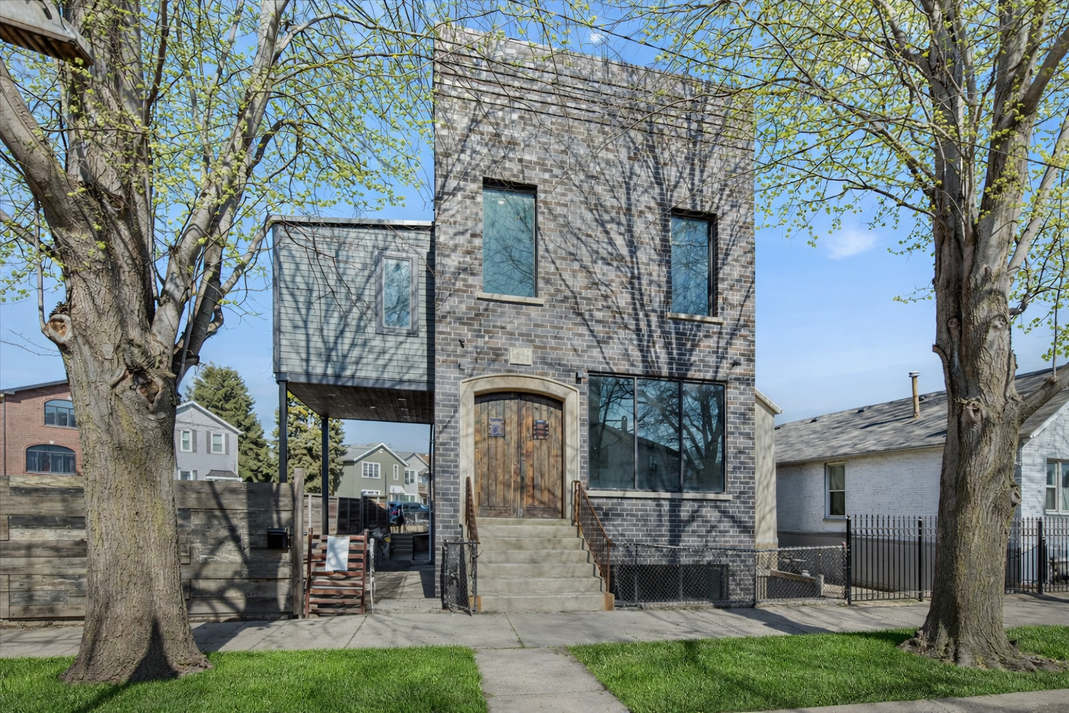 1412 West Fuller Street Chicago IL 60608