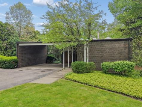 1575 Hawthorne Lane Highland Park IL 60035