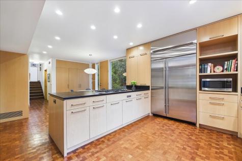 1575 Hawthorne Lane Highland Park IL 60035