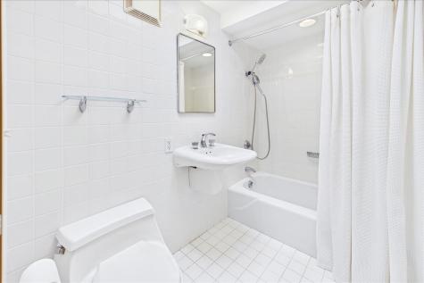 1575 Hawthorne Lane Highland Park IL 60035