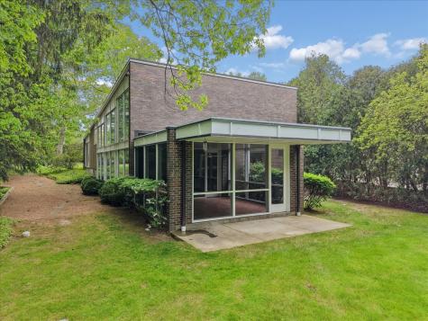 1575 Hawthorne Lane Highland Park IL 60035