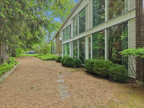 1575 Hawthorne Lane Highland Park IL 60035