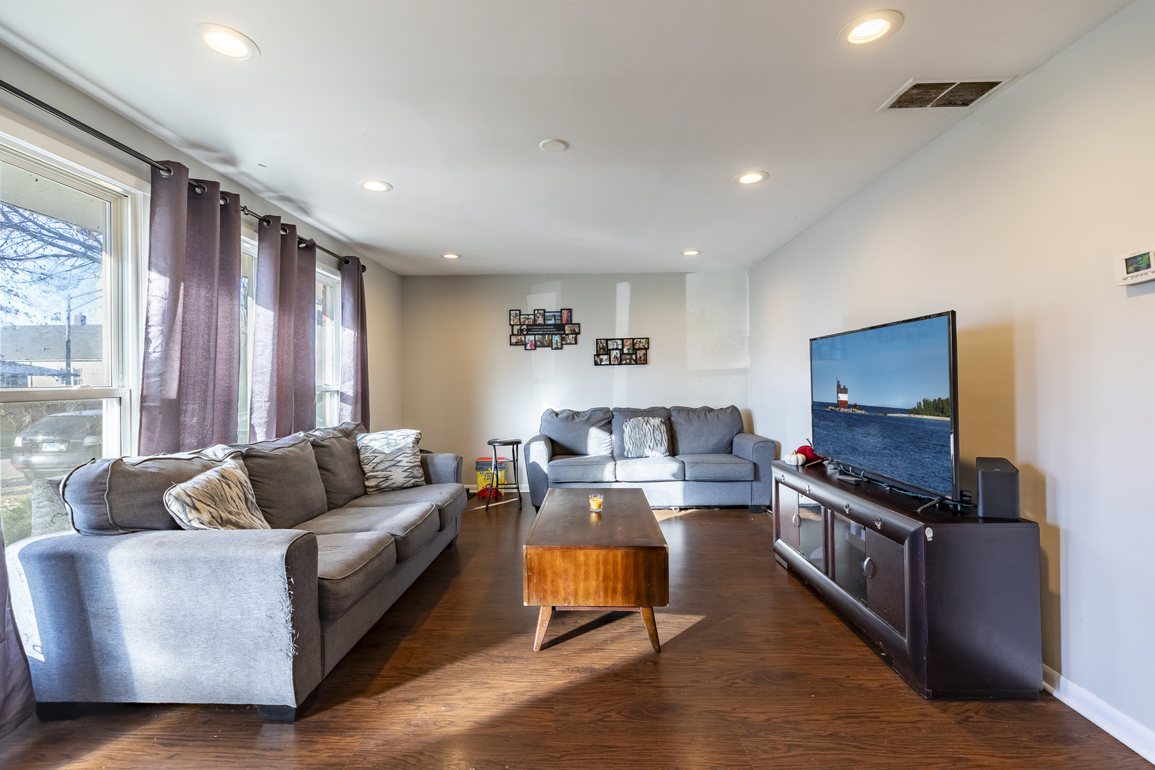 13415 South Mackinaw Avenue Chicago IL 60633