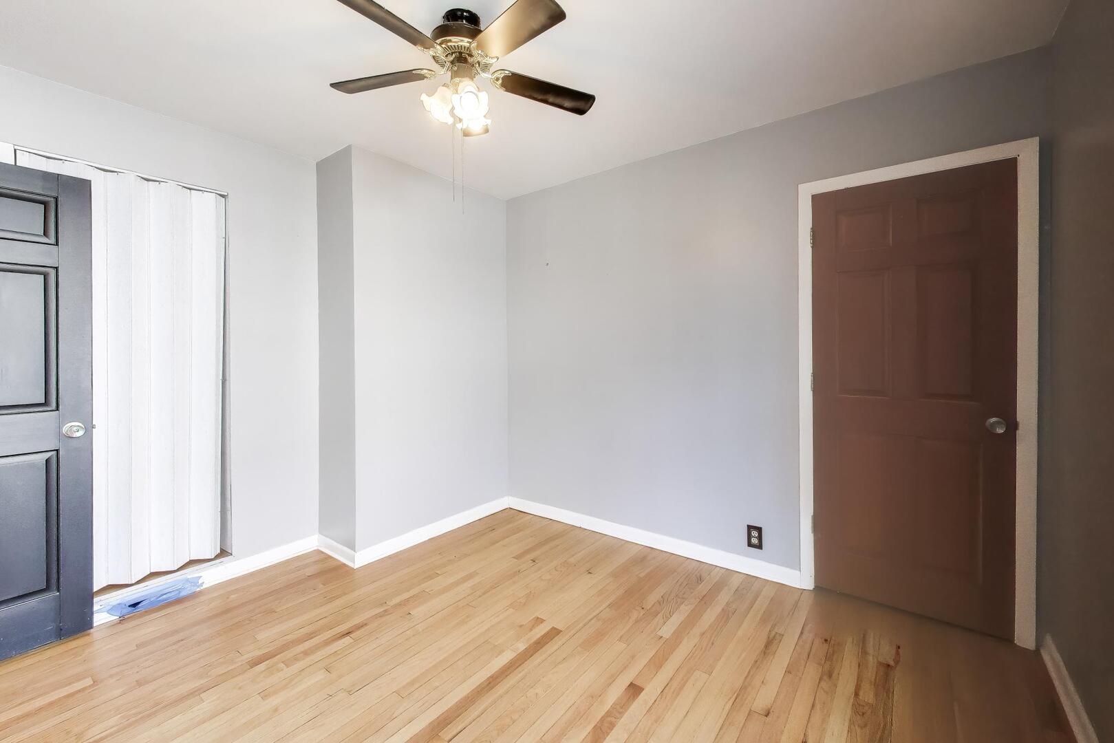 738 South Yale Avenue Villa Park IL 60181