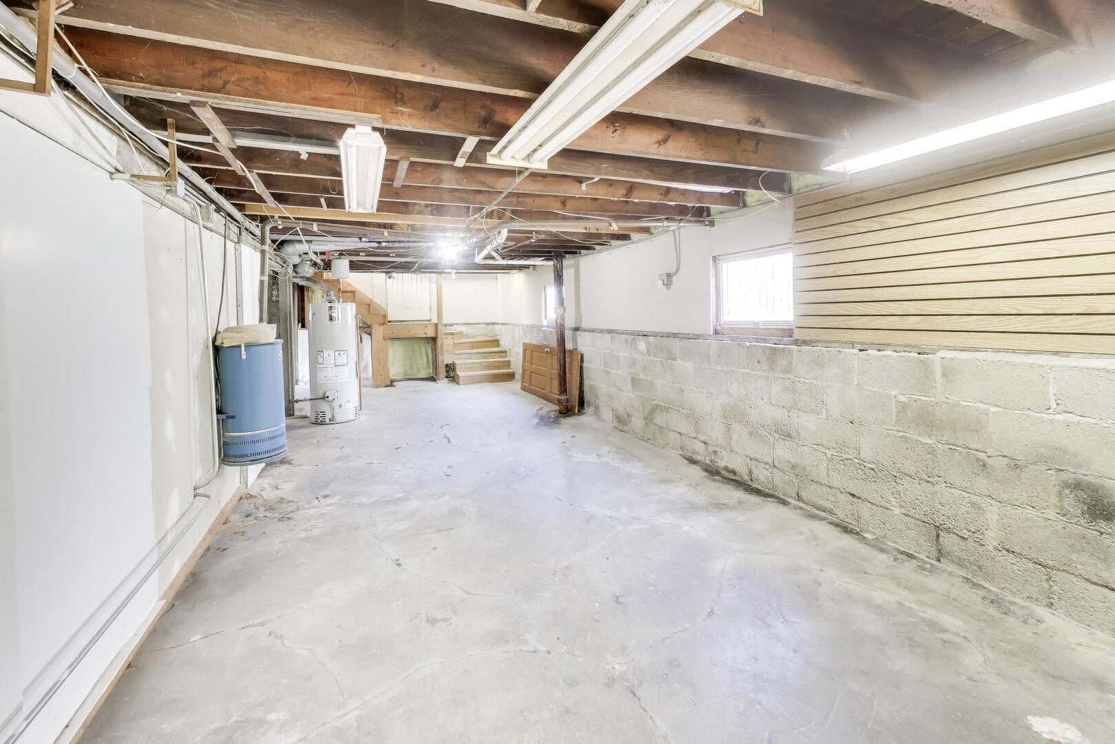 738 South Yale Avenue Villa Park IL 60181