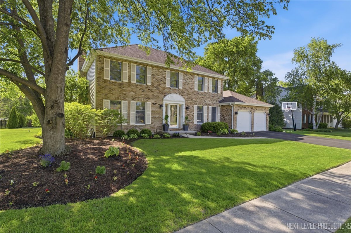 512 West Lane Geneva IL 60134