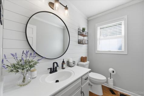 512 West Lane Geneva IL 60134