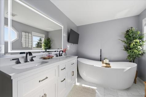 512 West Lane Geneva IL 60134