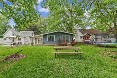 704 East Lincoln Street Monticello IL 61856