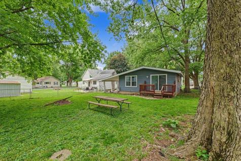 704 East Lincoln Street Monticello IL 61856