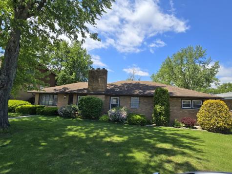 426 Maxwell Street Beecher IL 60401