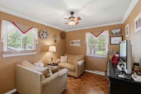898 East Schirra Drive Palatine IL 60074