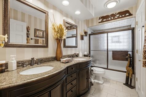 898 East Schirra Drive Palatine IL 60074