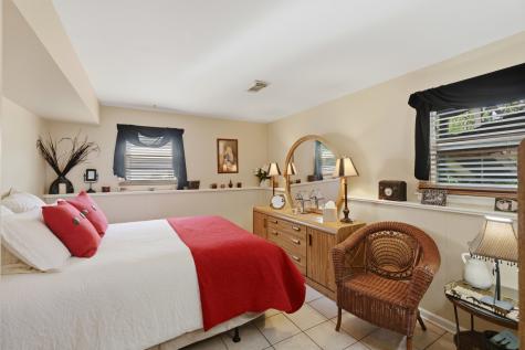 898 East Schirra Drive Palatine IL 60074