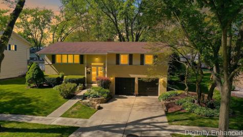 898 East Schirra Drive Palatine IL 60074