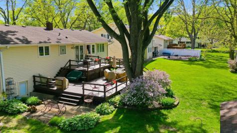 898 East Schirra Drive Palatine IL 60074