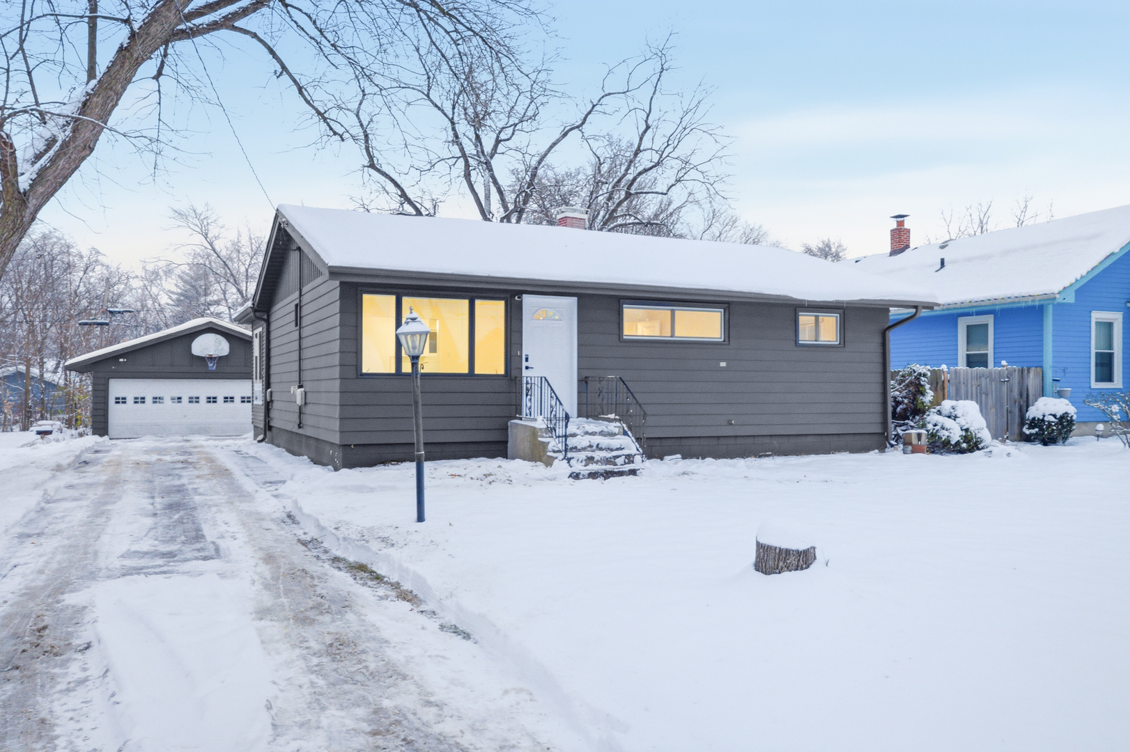 1054 Elliott Avenue Aurora IL 60505