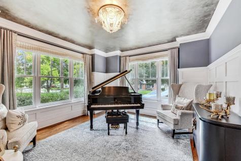512 Meadow Lane Libertyville IL 60048