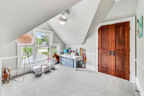 512 Meadow Lane Libertyville IL 60048