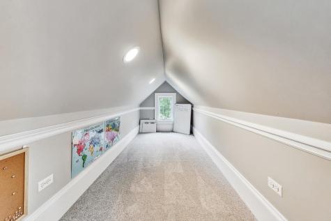 512 Meadow Lane Libertyville IL 60048