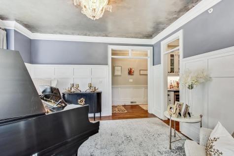 512 Meadow Lane Libertyville IL 60048