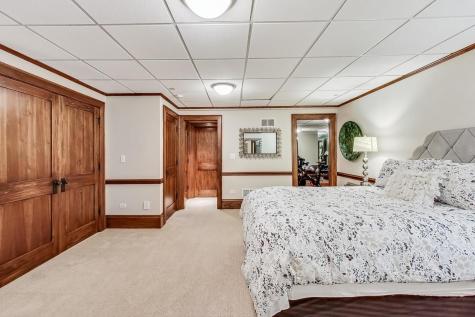 512 Meadow Lane Libertyville IL 60048
