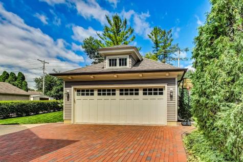512 Meadow Lane Libertyville IL 60048