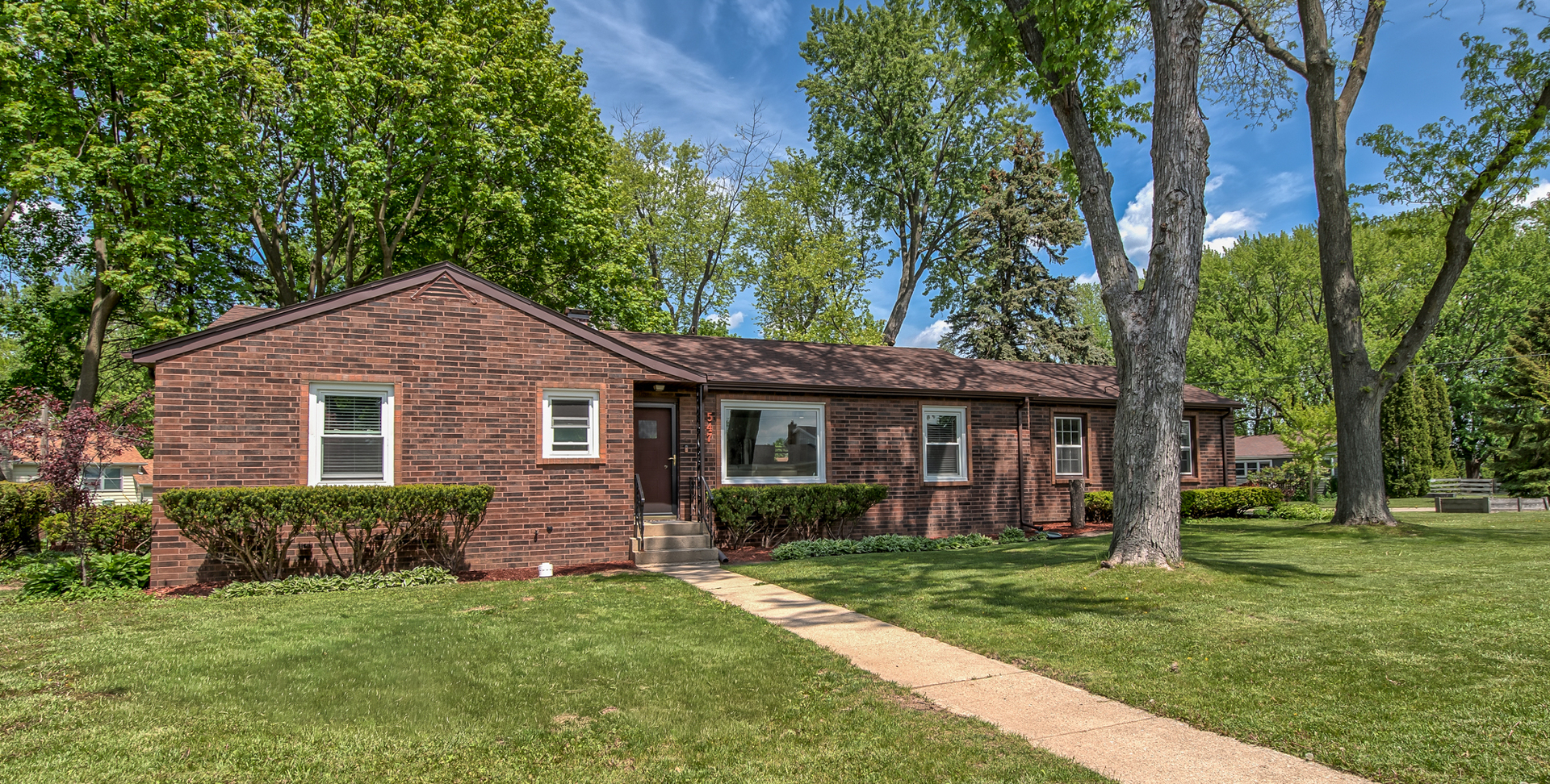 547 Reese Avenue East Dundee IL 60118