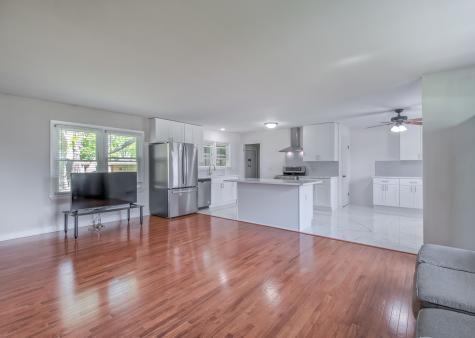 547 Reese Avenue East Dundee IL 60118