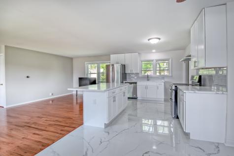 547 Reese Avenue East Dundee IL 60118