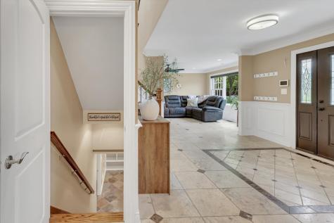 7 Sorrel Court Lemont IL 60439