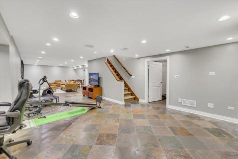 7 Sorrel Court Lemont IL 60439