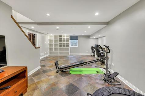 7 Sorrel Court Lemont IL 60439