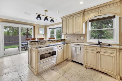 7 Sorrel Court Lemont IL 60439
