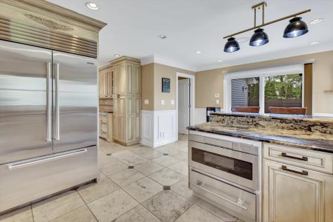 7 Sorrel Court Lemont IL 60439