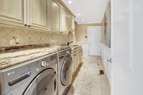 7 Sorrel Court Lemont IL 60439