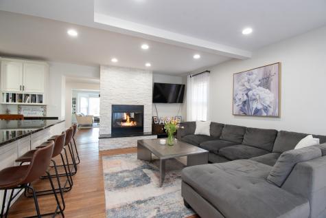 7141 North Kedvale Avenue Lincolnwood IL 60712