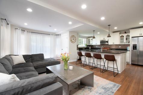 7141 North Kedvale Avenue Lincolnwood IL 60712