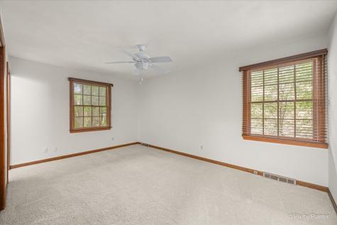 2318 Sudbury Lane Geneva IL 60134
