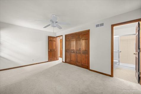 2318 Sudbury Lane Geneva IL 60134