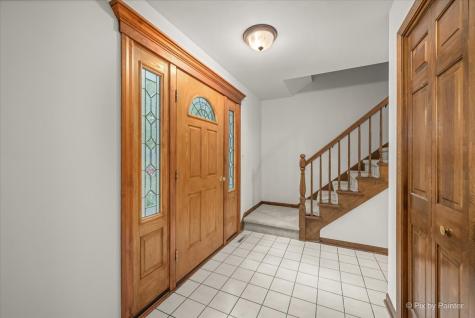 2318 Sudbury Lane Geneva IL 60134