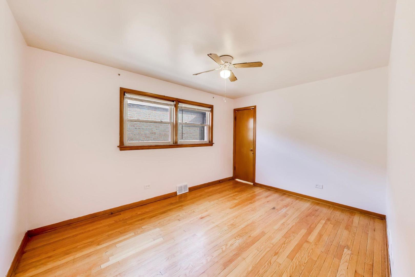 5854 South Mason Avenue Chicago IL 60638