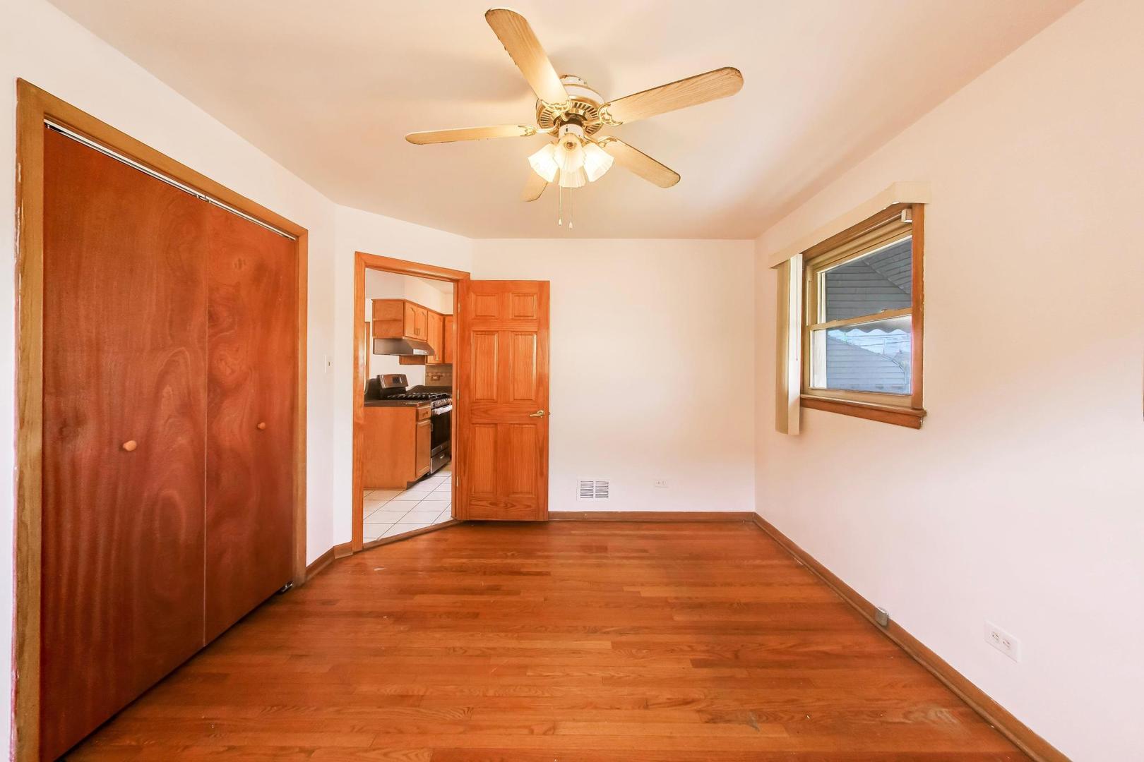 5854 South Mason Avenue Chicago IL 60638