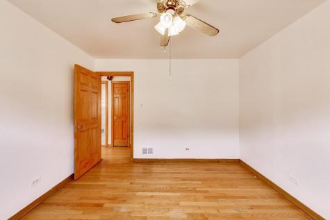 5854 South Mason Avenue Chicago IL 60638