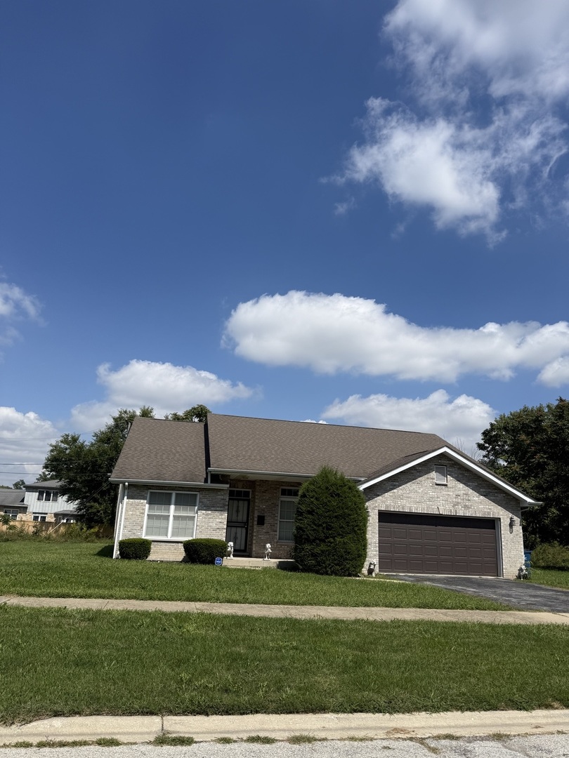 604 East 154th Street Phoenix IL 60426