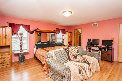 604 East 154th Street Phoenix IL 60426
