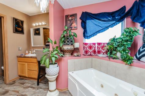 604 East 154th Street Phoenix IL 60426