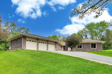 1104 Nottingham Lane Elgin IL 60120