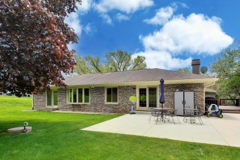 1104 Nottingham Lane Elgin IL 60120